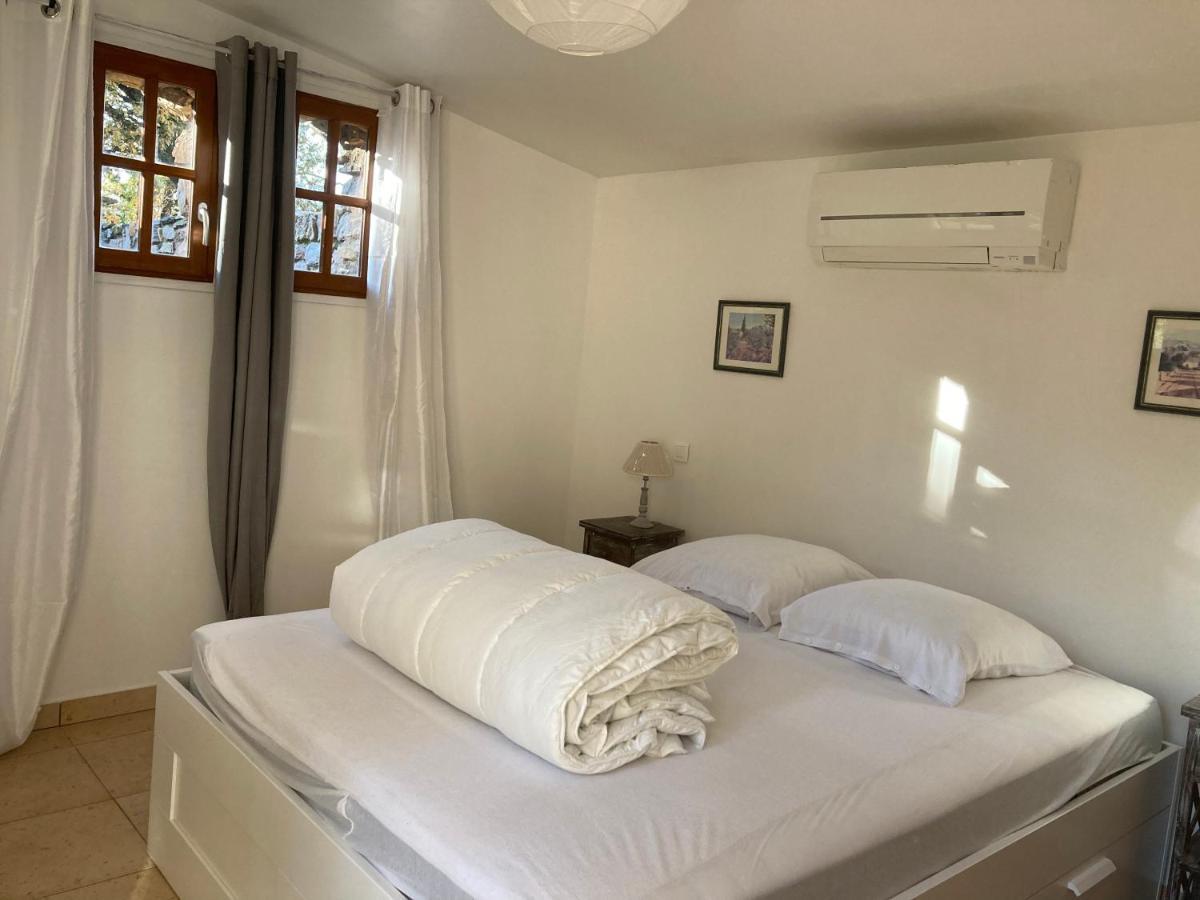 Gite Encore Un Soir Hyeres Ngoại thất bức ảnh