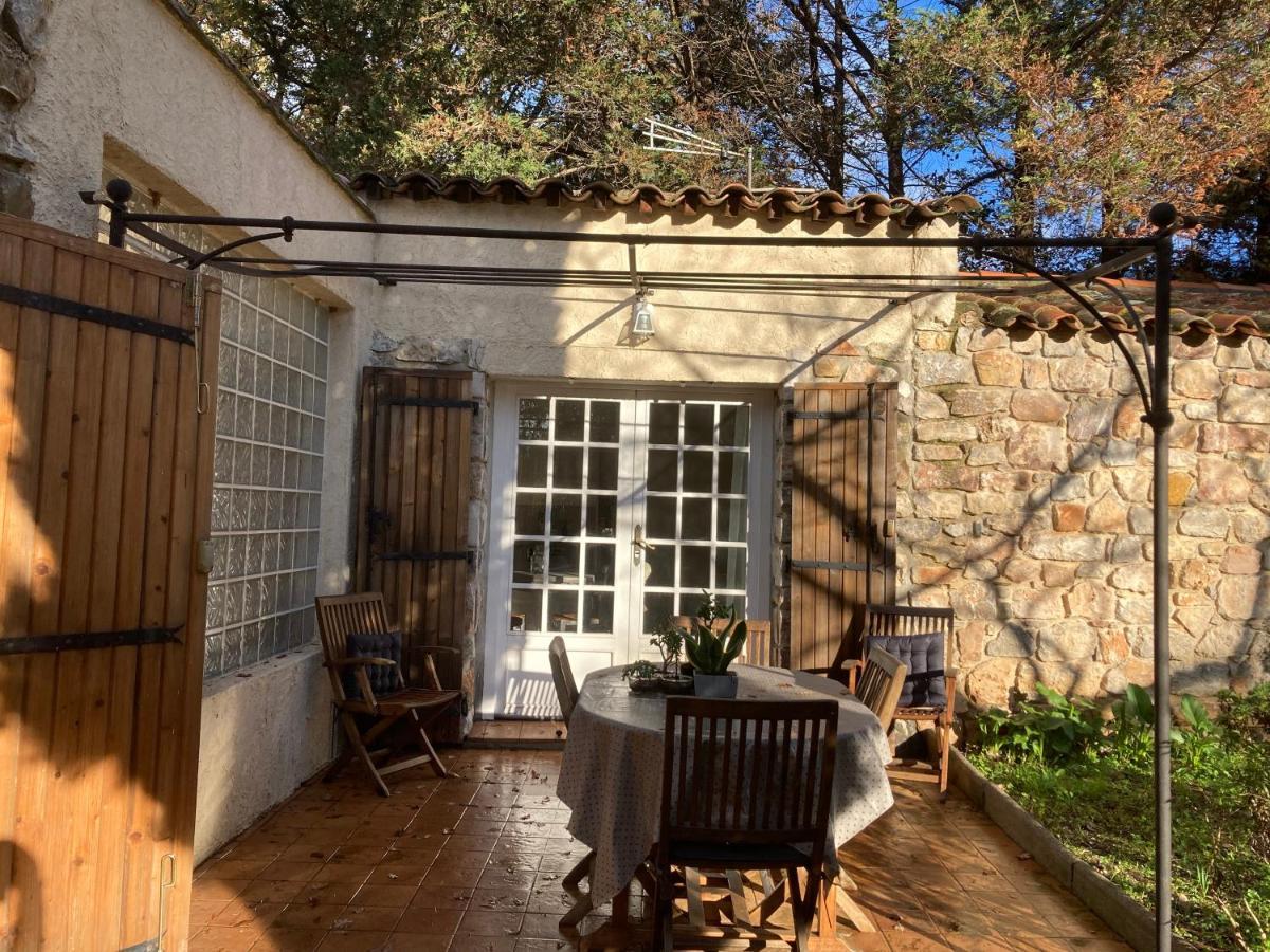 Gite Encore Un Soir Hyeres Ngoại thất bức ảnh