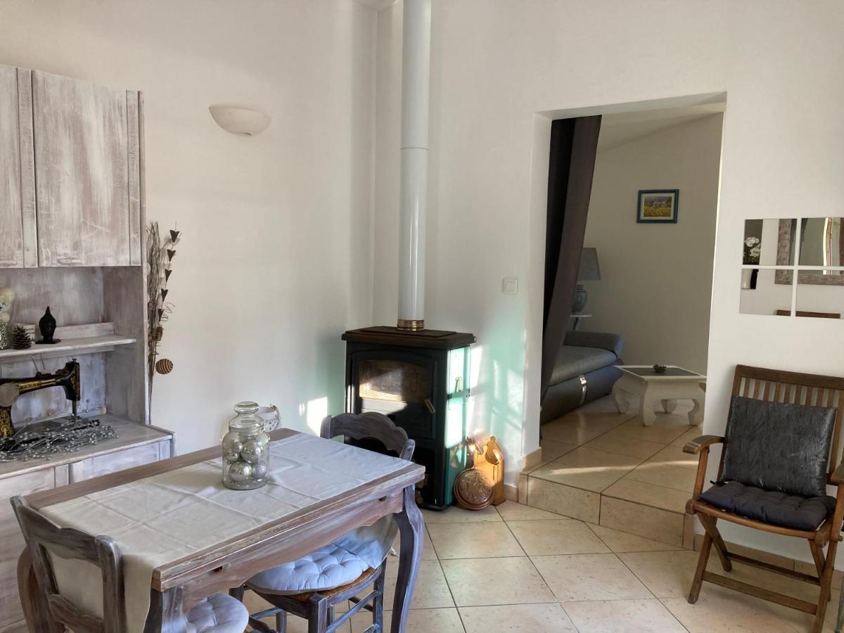 Gite Encore Un Soir Hyeres Ngoại thất bức ảnh
