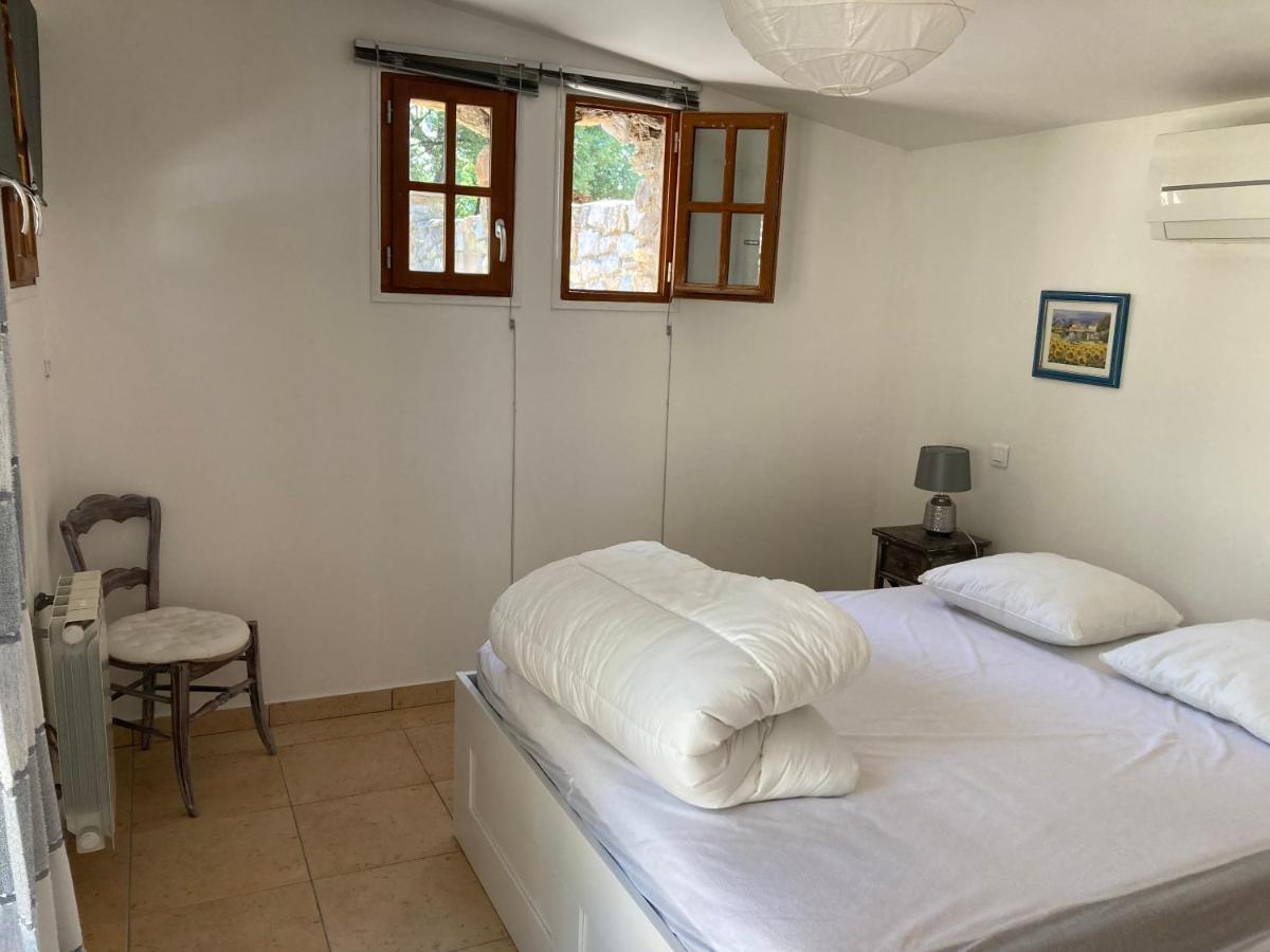 Gite Encore Un Soir Hyeres Ngoại thất bức ảnh